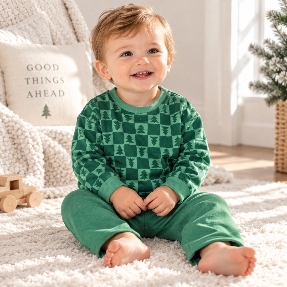 Cat & Jack Baby Green Checkered Pine Tree Fleece Sweatshirt and Pants Set NB